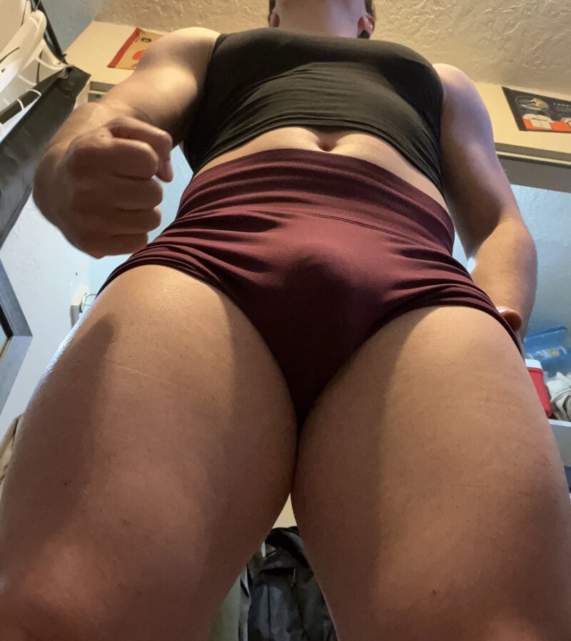 Amateur Femboy Fit Futanari