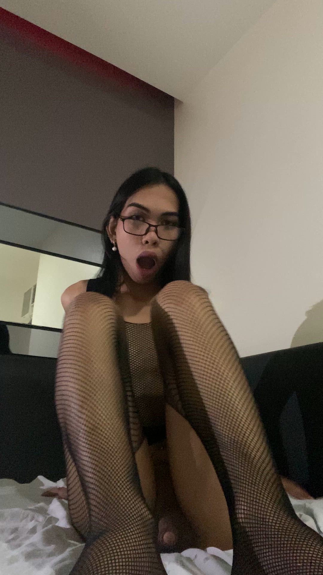 Amateur Asian Ass Ass Shaking